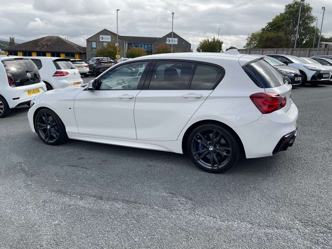 2019 BMW 1 SERIES 2019 BMW 1 SERIES