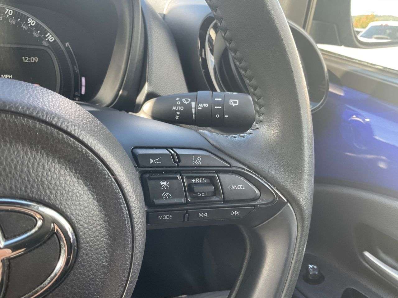 2023 TOYOTA AYGO X 2023 TOYOTA AYGO X