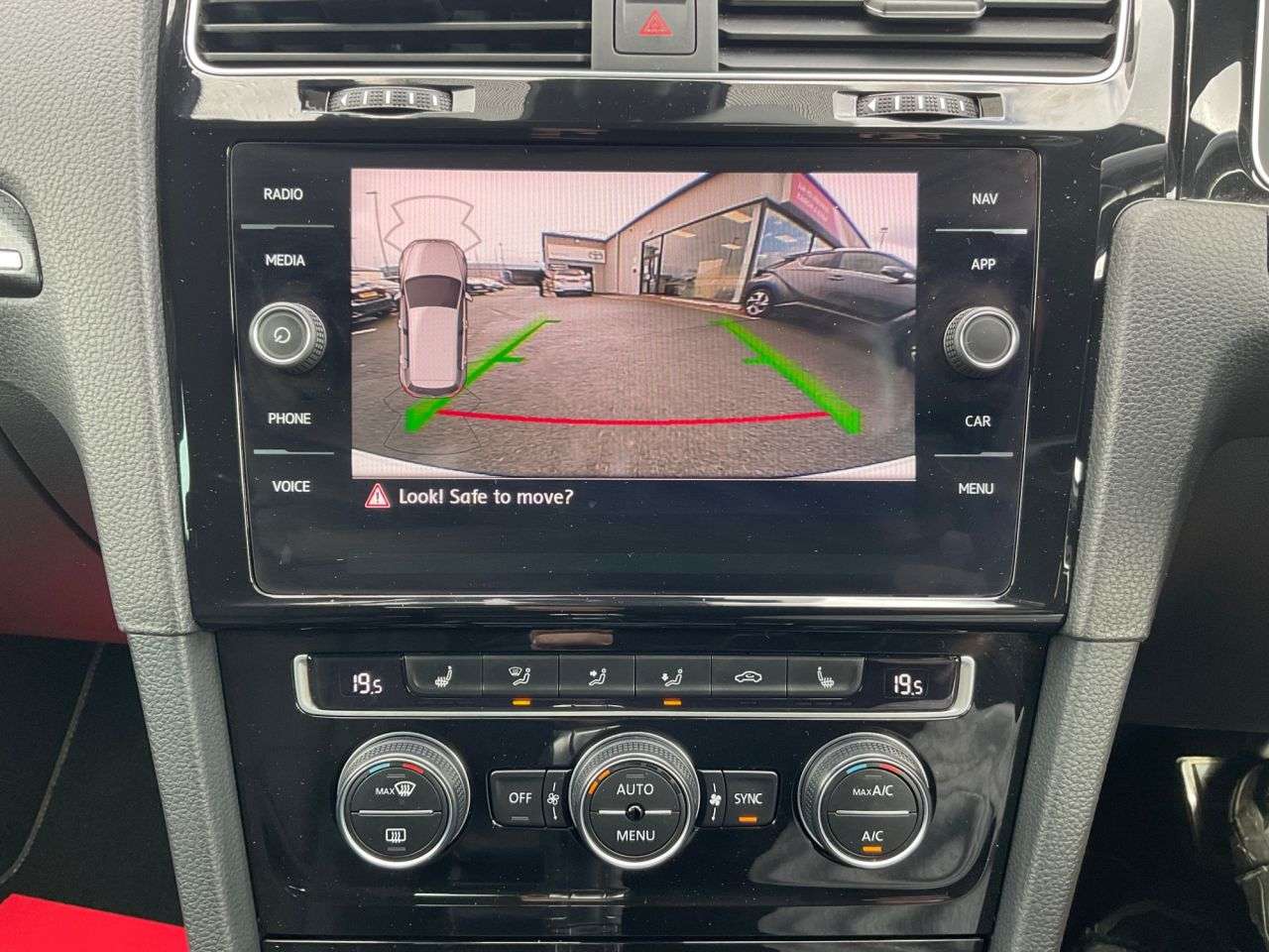 2019 VOLKSWAGEN GOLF 2019 VOLKSWAGEN GOLF