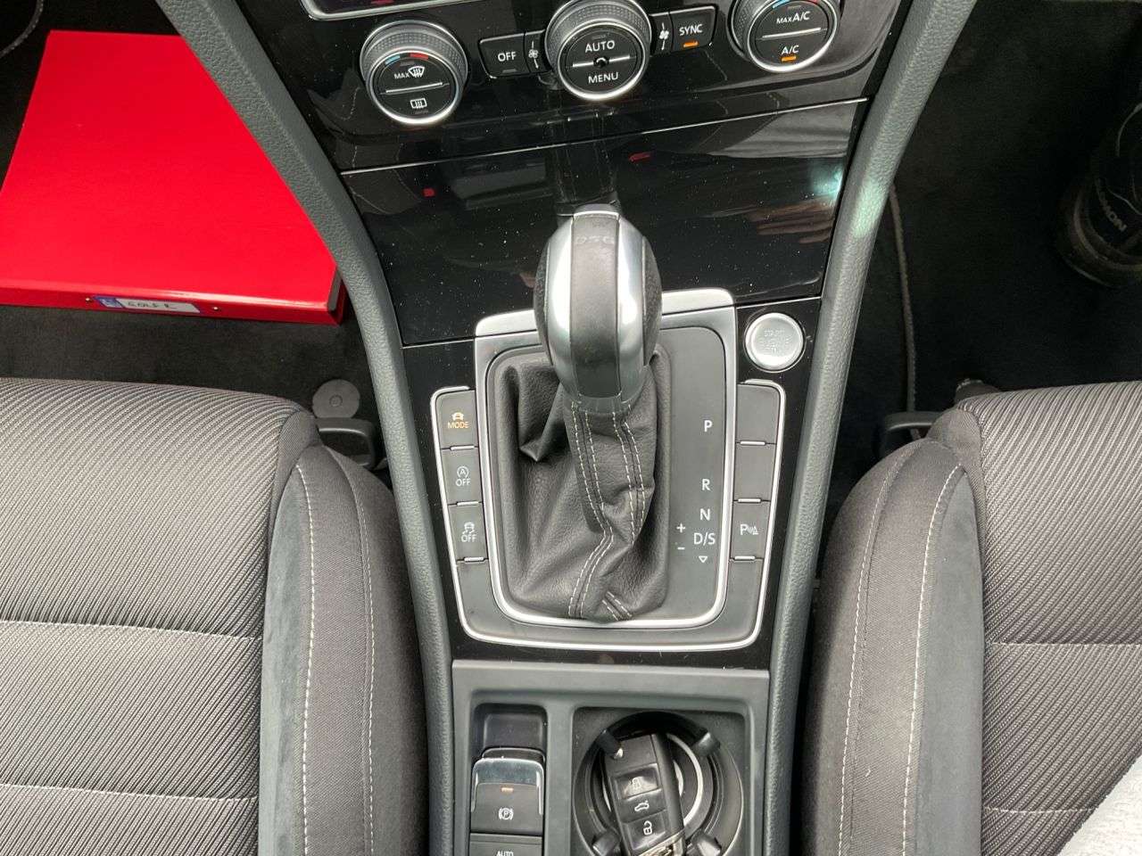 2019 VOLKSWAGEN GOLF 2019 VOLKSWAGEN GOLF