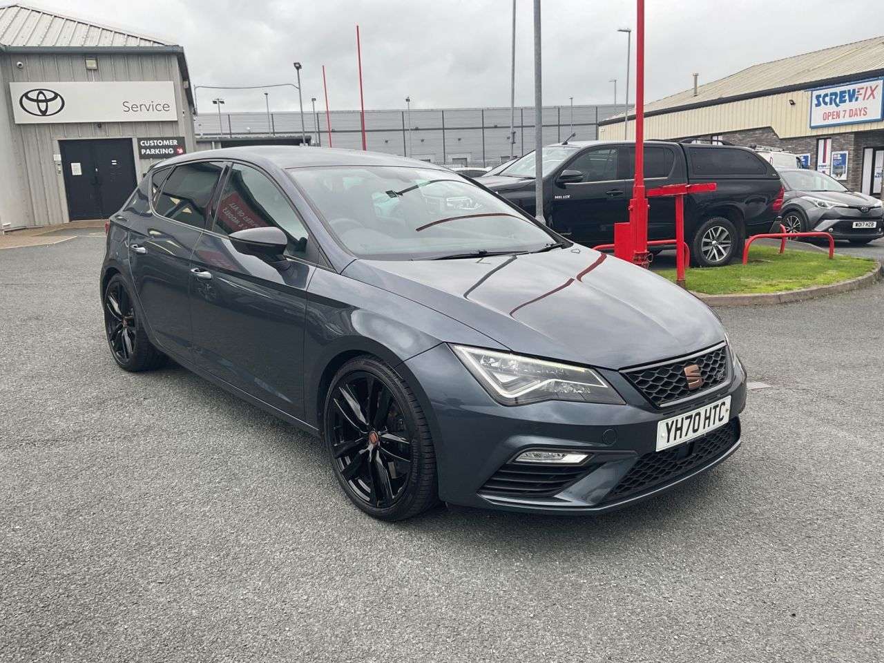 A 2020 SEAT LEON 2.0 TSI Cupra 290 Lux Hatchback 5dr Petrol DSG Euro 6 (s/s) (290 ps) A 2020 SEAT LEON 2.0 TSI Cupra 290 Lux Hatchback 5dr Petrol DSG Euro 6 (s/s) (290 ps)