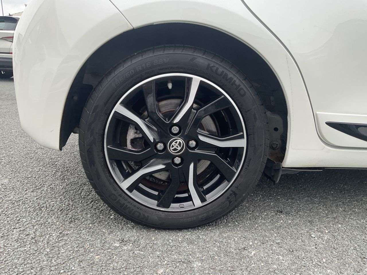 2018 TOYOTA YARIS 2018 TOYOTA YARIS