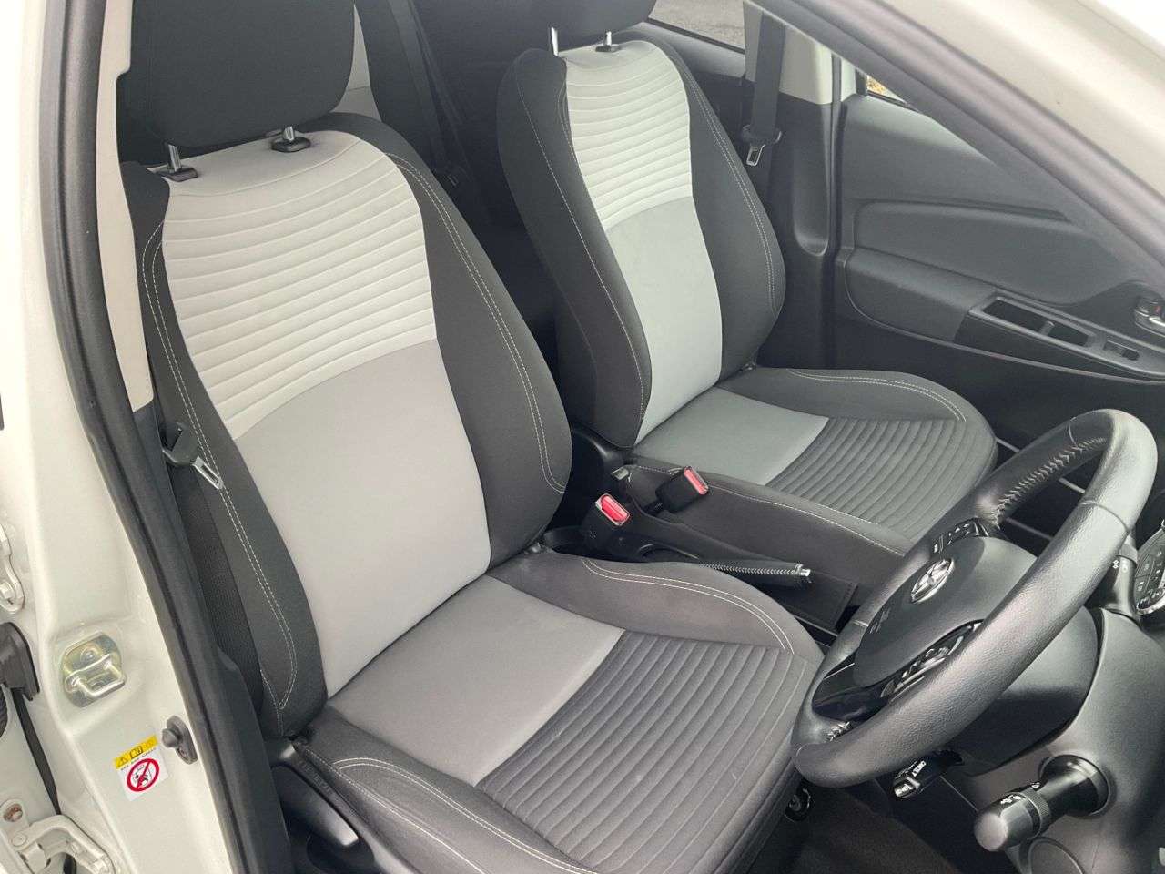 2018 TOYOTA YARIS 2018 TOYOTA YARIS