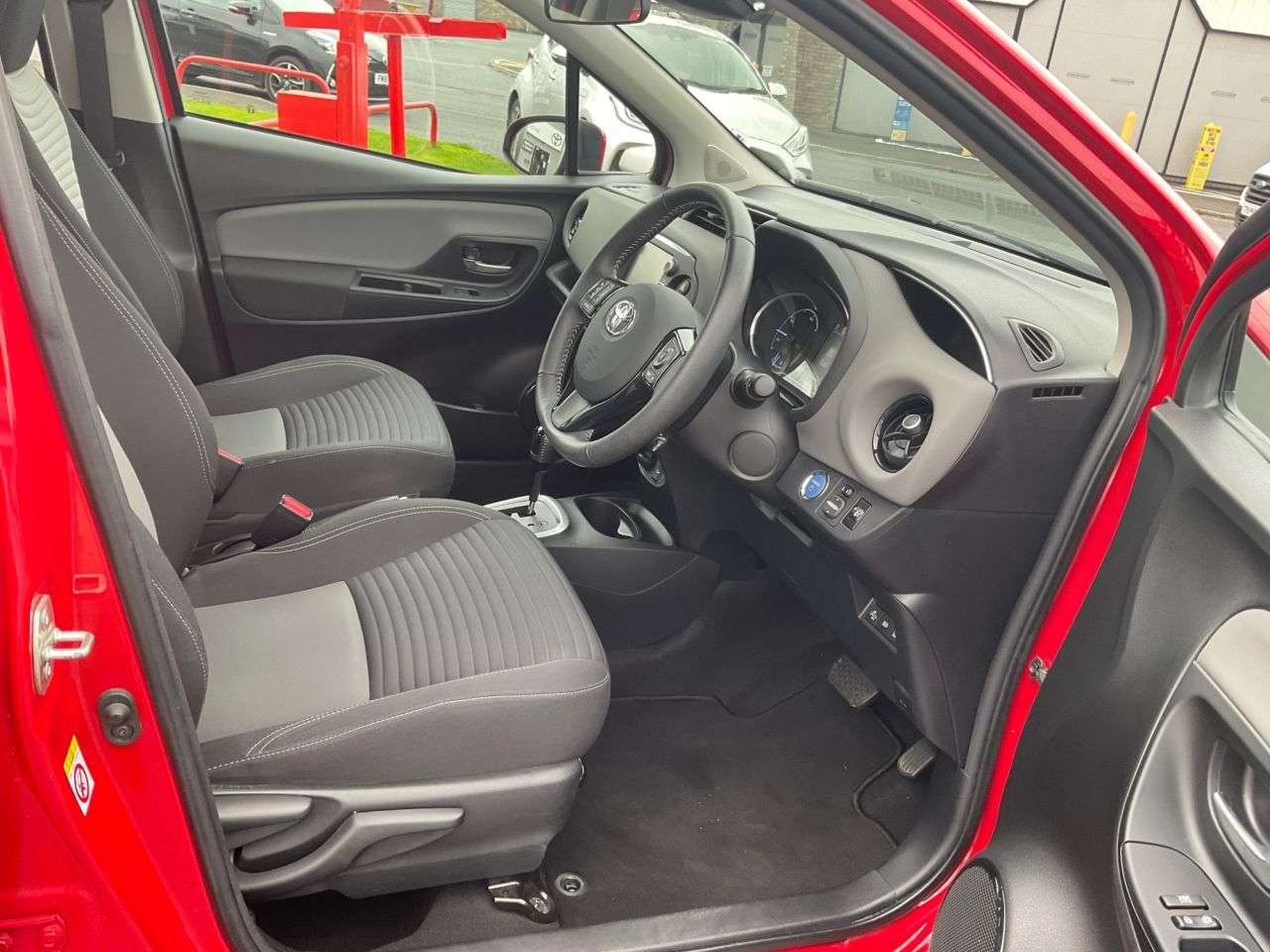 2018 TOYOTA YARIS 2018 TOYOTA YARIS