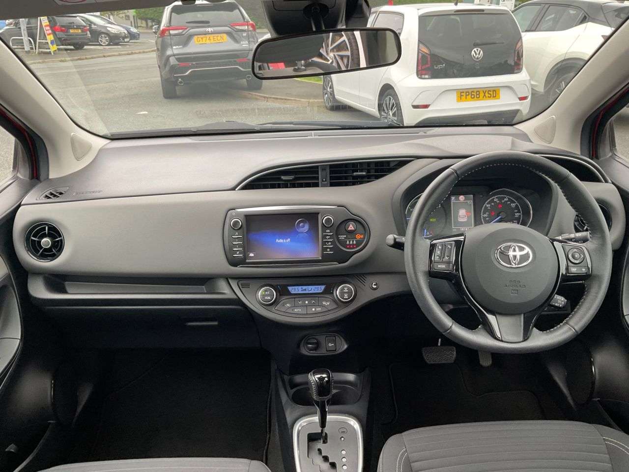2018 TOYOTA YARIS 2018 TOYOTA YARIS