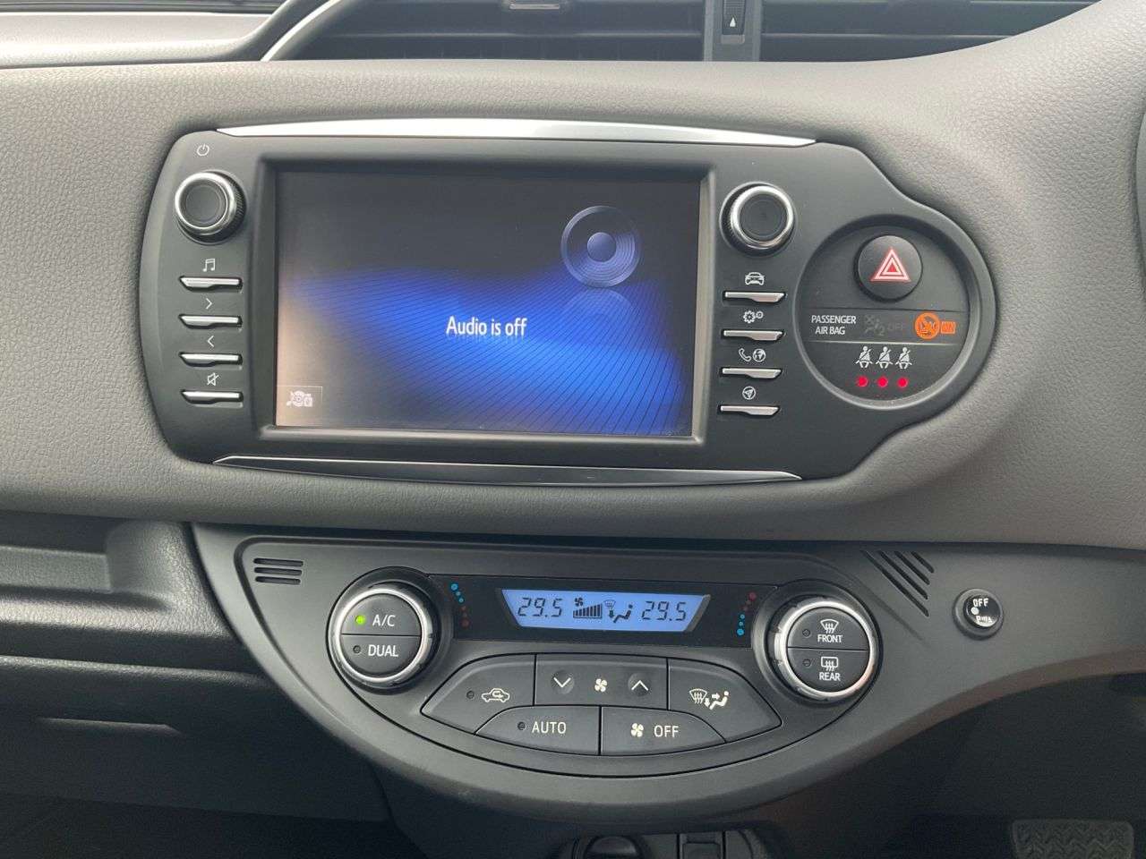 2018 TOYOTA YARIS 2018 TOYOTA YARIS