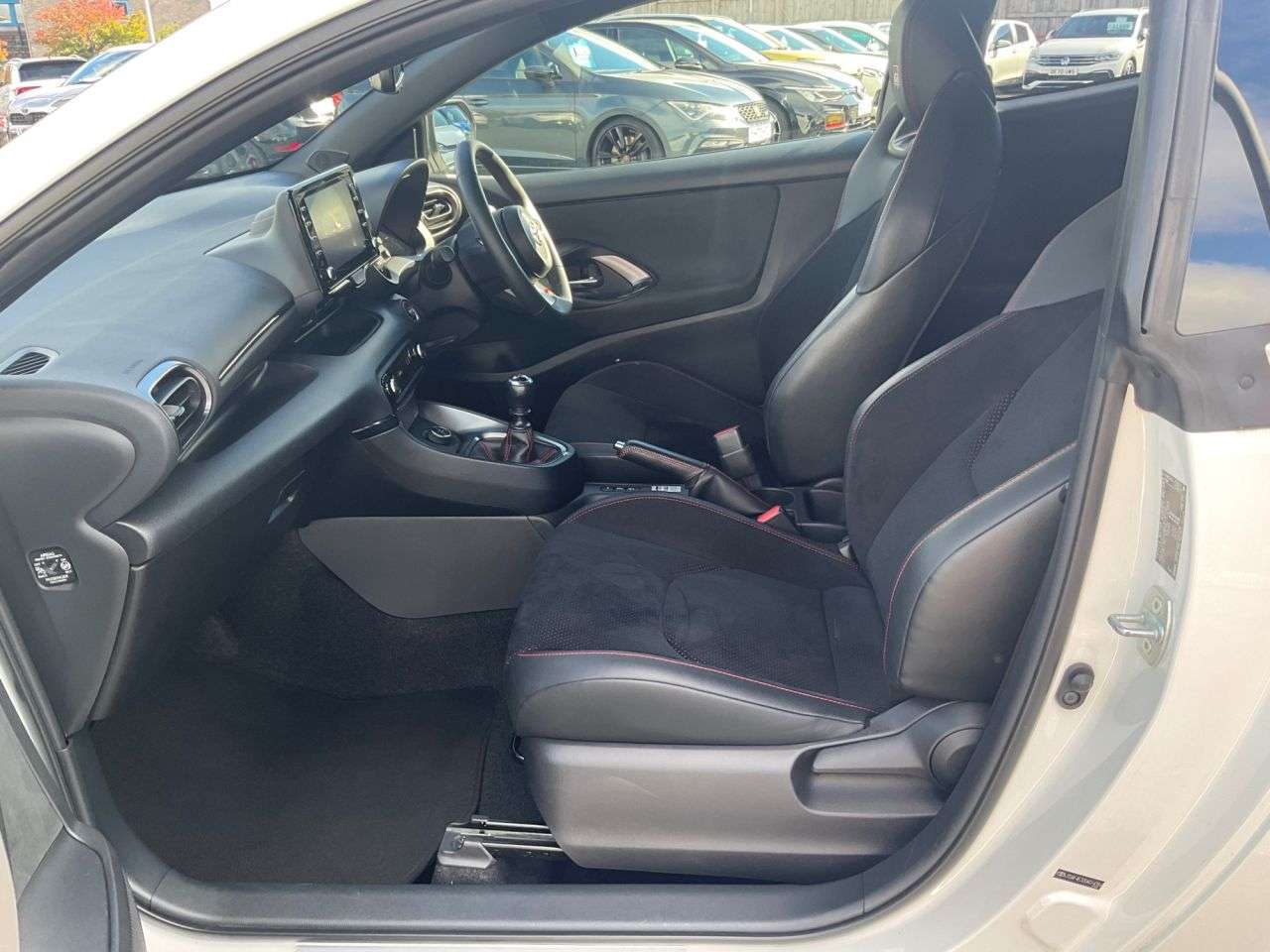2021 TOYOTA YARIS 2021 TOYOTA YARIS