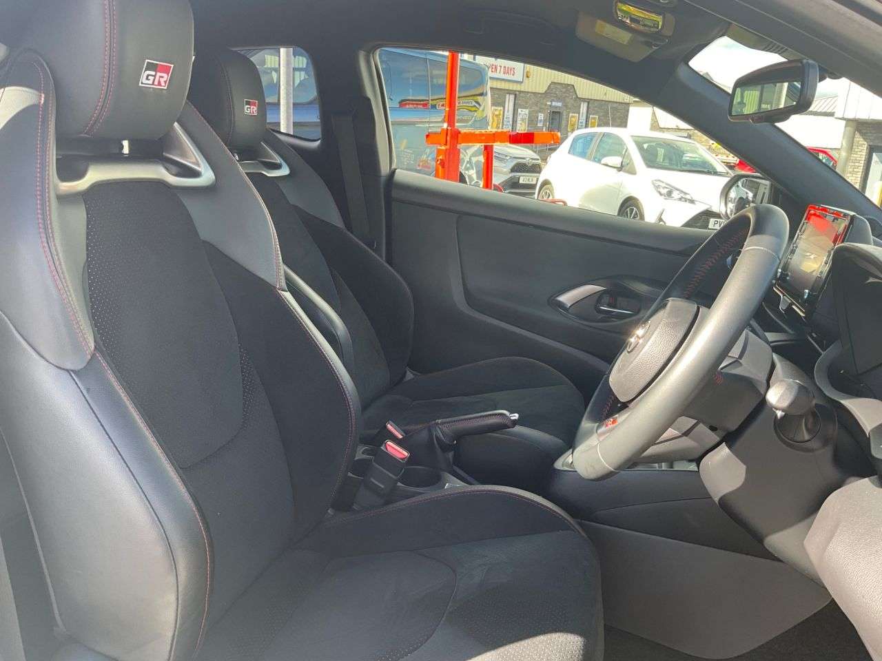 2021 TOYOTA YARIS 2021 TOYOTA YARIS