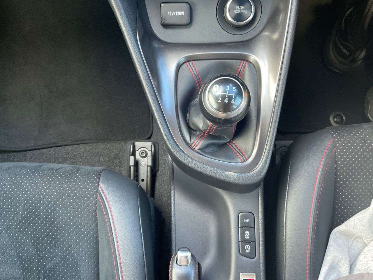 2021 TOYOTA YARIS 2021 TOYOTA YARIS