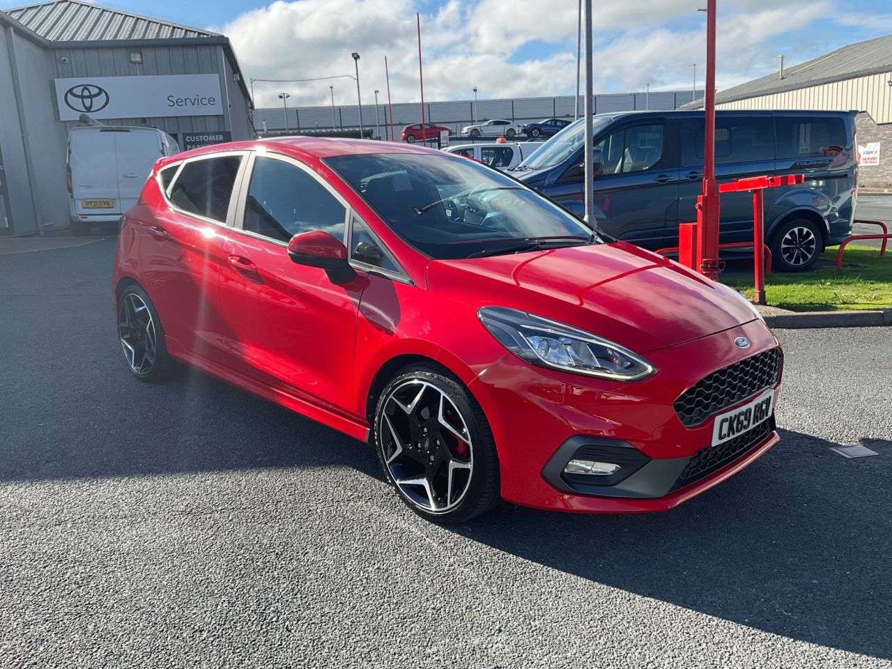 A 2019 FORD FIESTA 1.5T EcoBoost ST-3 Hatchback 5dr Petrol Manual Euro 6 (s/s) (200 ps) A 2019 FORD FIESTA 1.5T EcoBoost ST-3 Hatchback 5dr Petrol Manual Euro 6 (s/s) (200 ps)