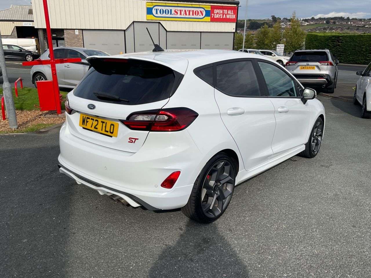 A 2022 FORD FIESTA 1.5T EcoBoost ST-3 Hatchback 5dr Petrol Manual Euro 6 (s/s) (200 ps) A 2022 FORD FIESTA 1.5T EcoBoost ST-3 Hatchback 5dr Petrol Manual Euro 6 (s/s) (200 ps)