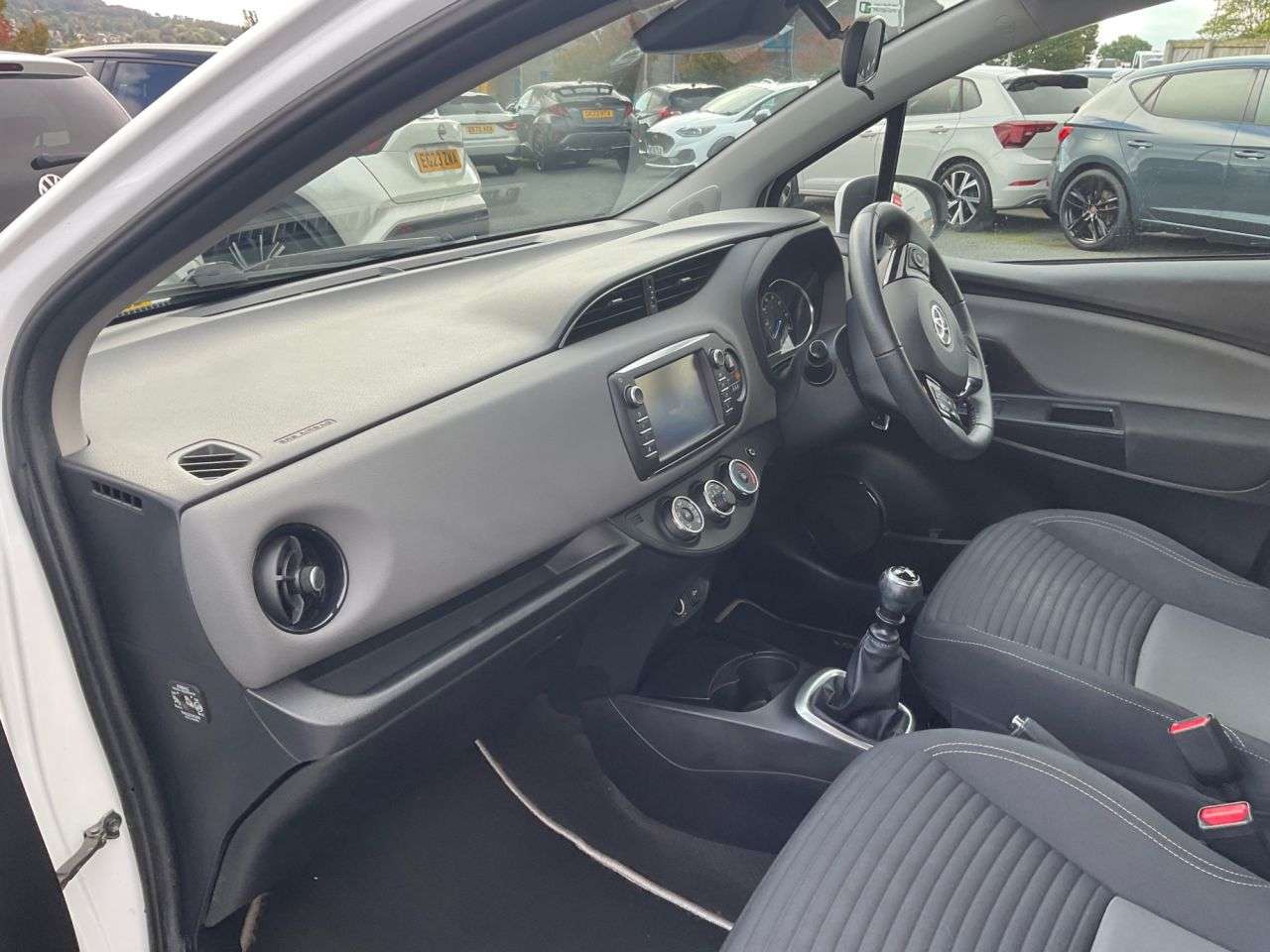 2018 TOYOTA YARIS 2018 TOYOTA YARIS