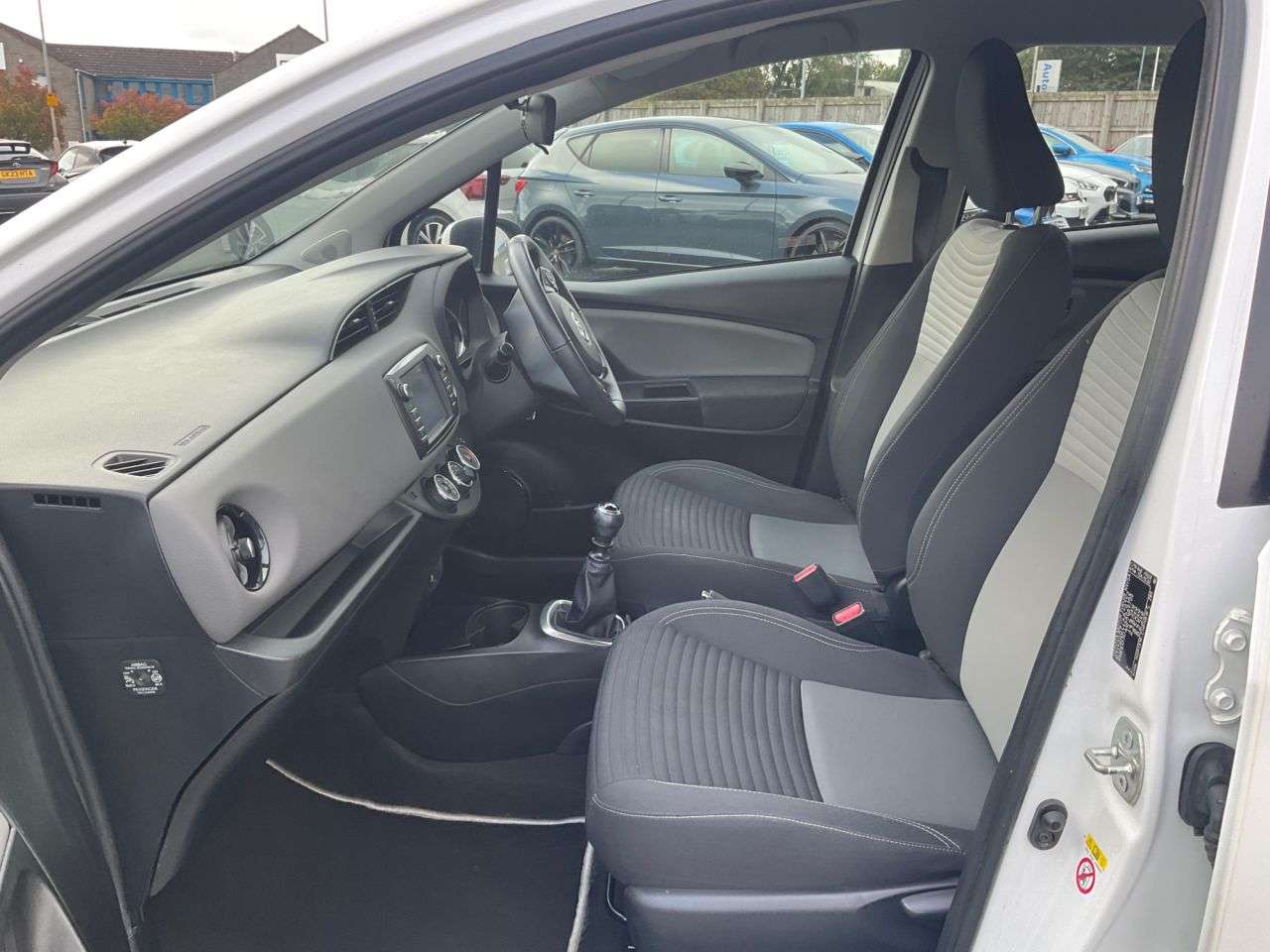 2018 TOYOTA YARIS 2018 TOYOTA YARIS