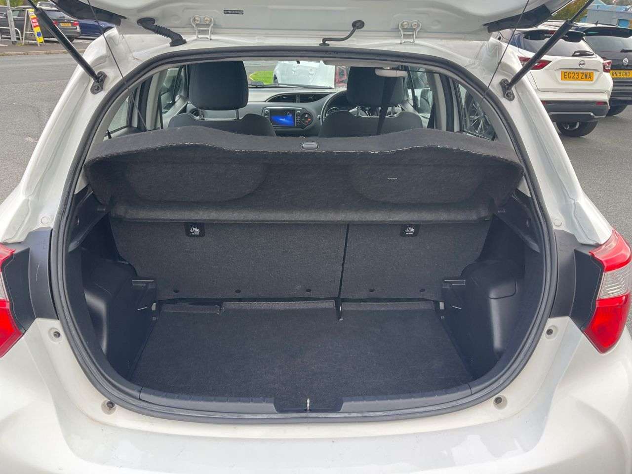 2018 TOYOTA YARIS 2018 TOYOTA YARIS
