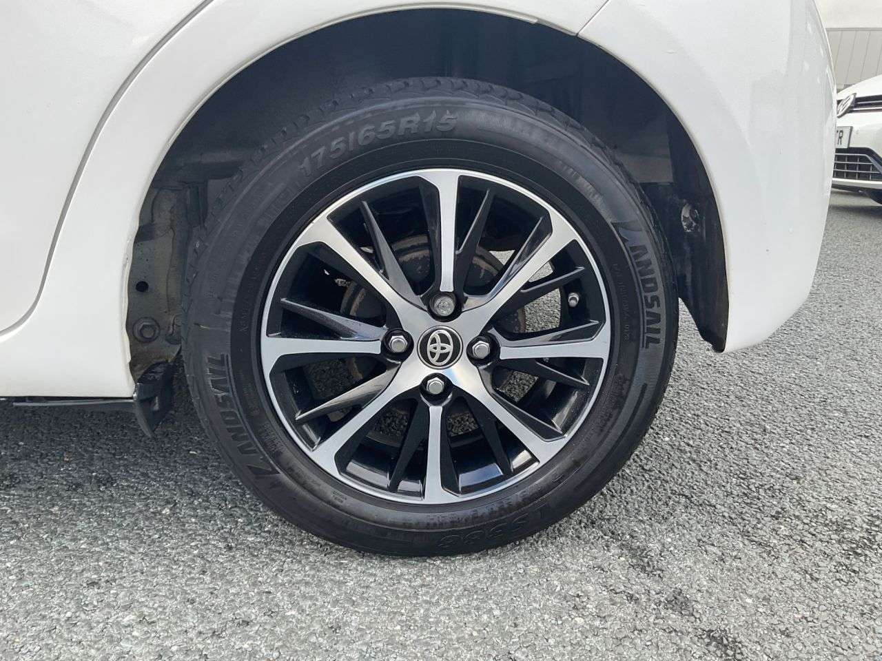 2018 TOYOTA YARIS 2018 TOYOTA YARIS