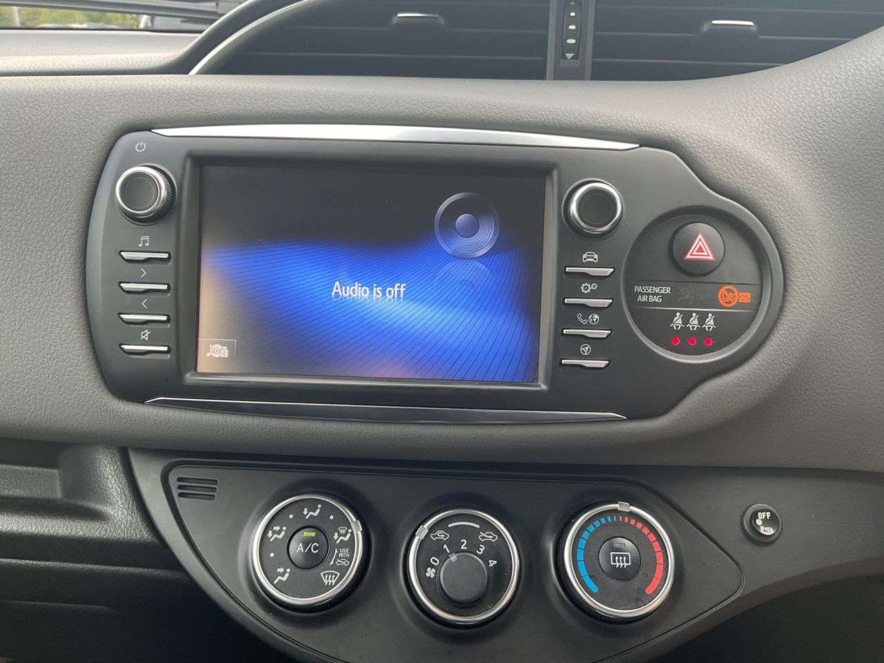 2018 TOYOTA YARIS 2018 TOYOTA YARIS