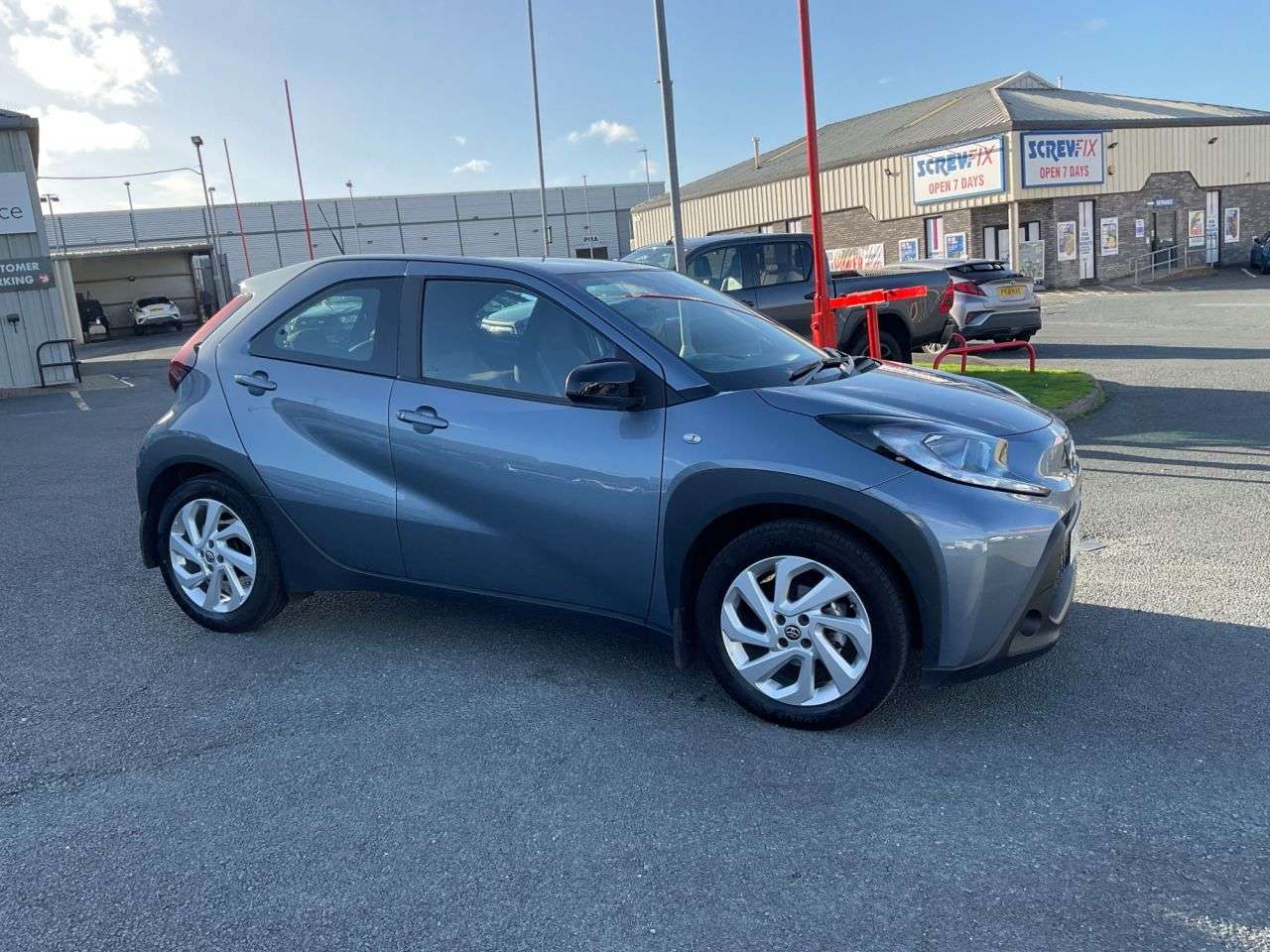 A 2025 TOYOTA AYGO X 1.0 VVT-i Pure Hatchback 5dr Petrol Manual Euro 6 (s/s) (72 ps) A 2025 TOYOTA AYGO X 1.0 VVT-i Pure Hatchback 5dr Petrol Manual Euro 6 (s/s) (72 ps)