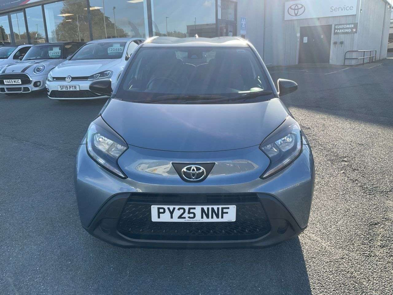 2025 TOYOTA AYGO X 2025 TOYOTA AYGO X