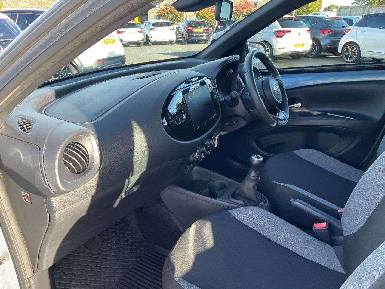 2025 TOYOTA AYGO X 2025 TOYOTA AYGO X