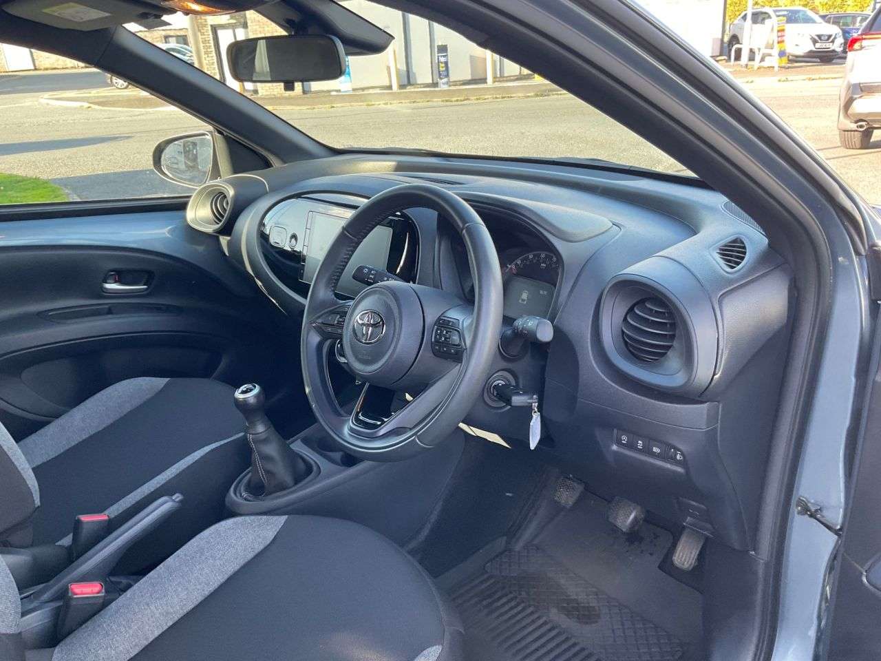2025 TOYOTA AYGO X 2025 TOYOTA AYGO X