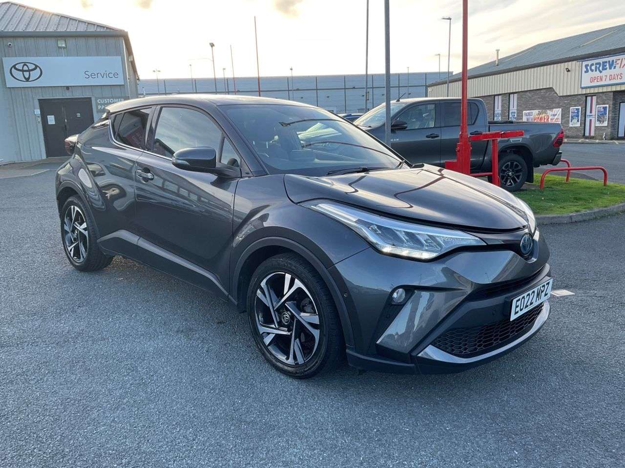 A 2022 TOYOTA C-HR 1.8 VVT-h GPF Design SUV 5dr Petrol Hybrid CVT Euro 6 (s/s) (122 ps) A 2022 TOYOTA C-HR 1.8 VVT-h GPF Design SUV 5dr Petrol Hybrid CVT Euro 6 (s/s) (122 ps)