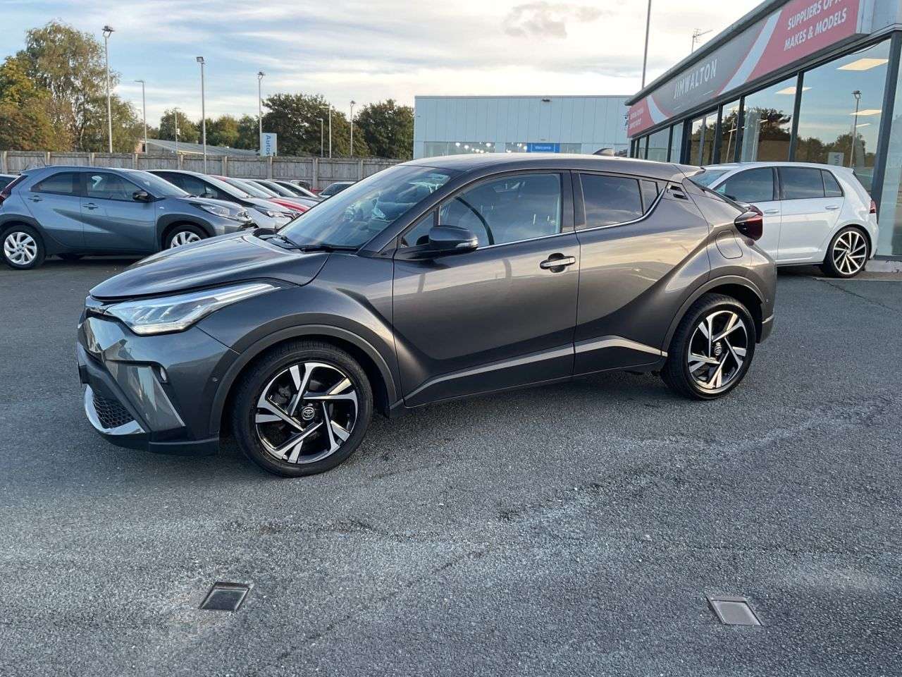2022 TOYOTA C-HR 2022 TOYOTA C-HR