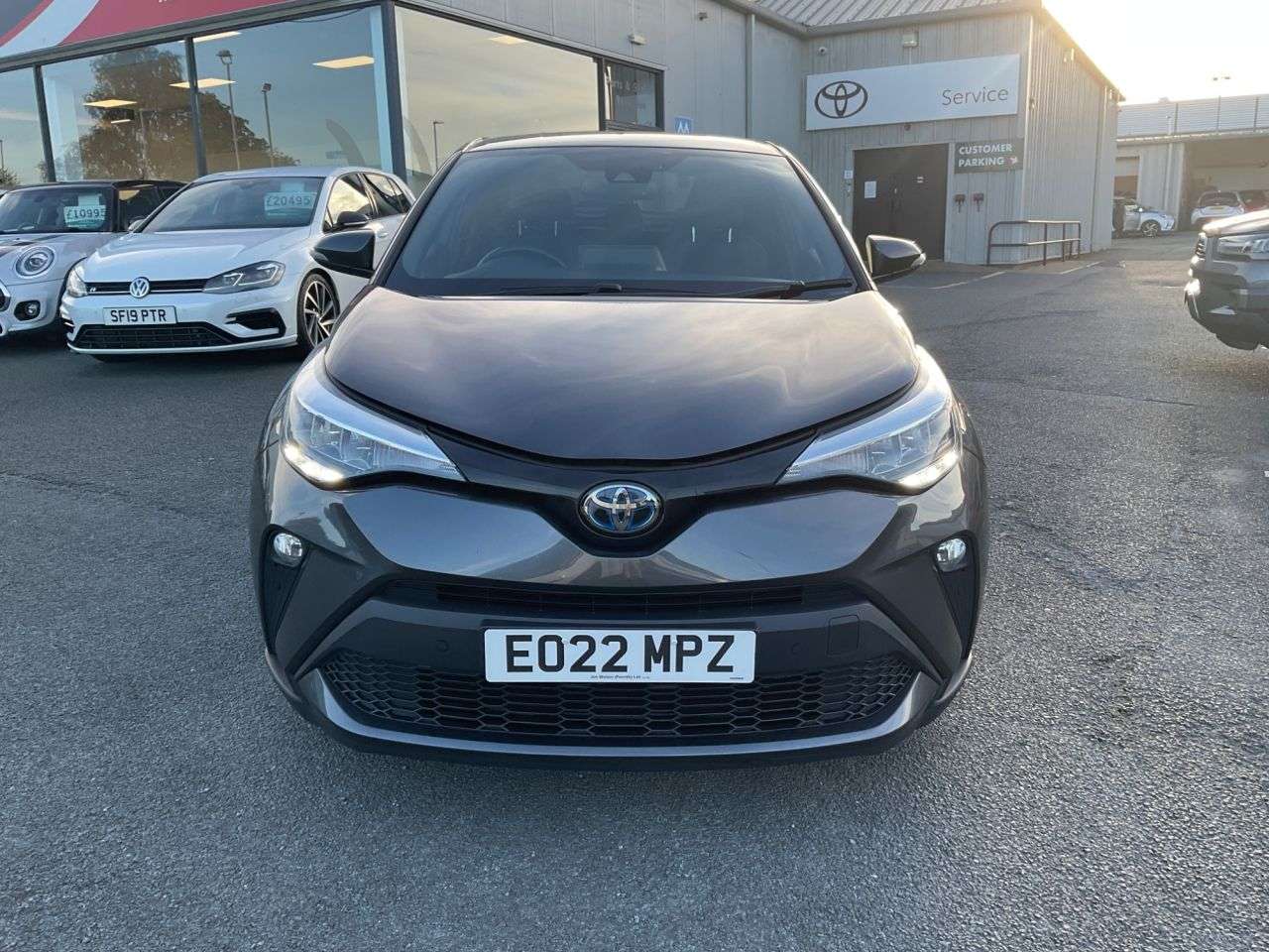 2022 TOYOTA C-HR 2022 TOYOTA C-HR