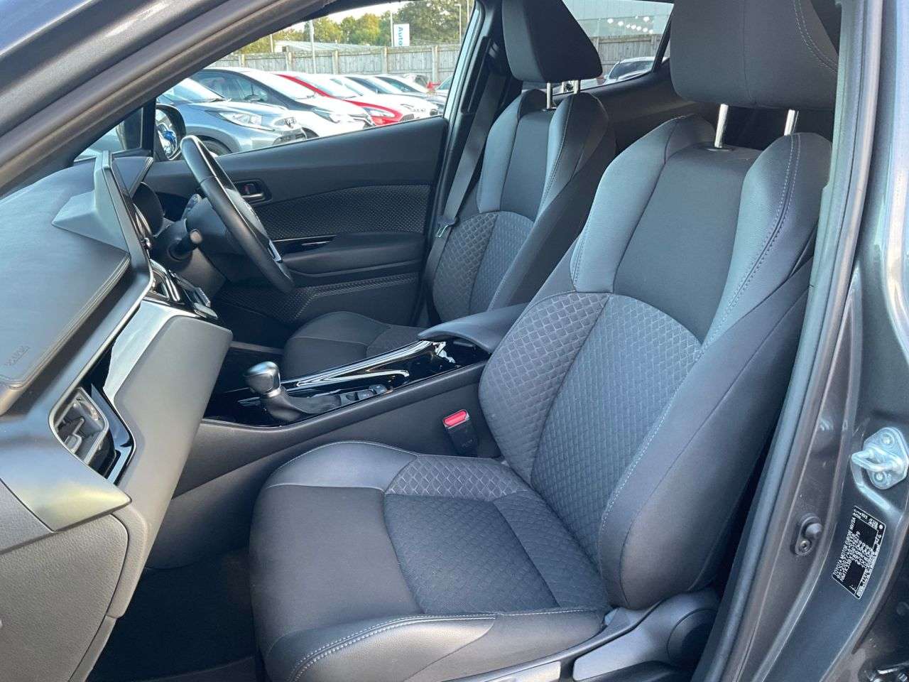 2022 TOYOTA C-HR 2022 TOYOTA C-HR