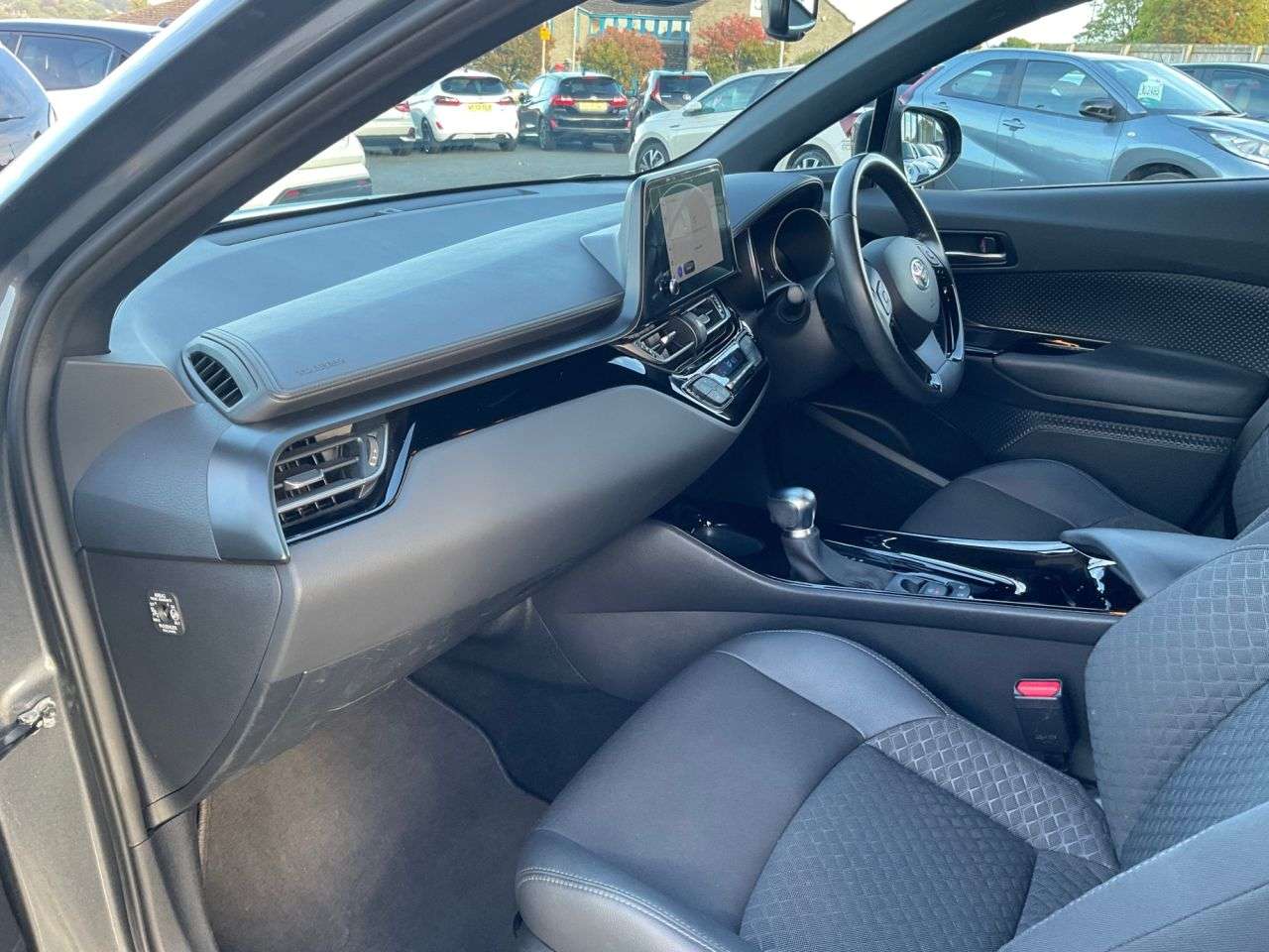 2022 TOYOTA C-HR 2022 TOYOTA C-HR