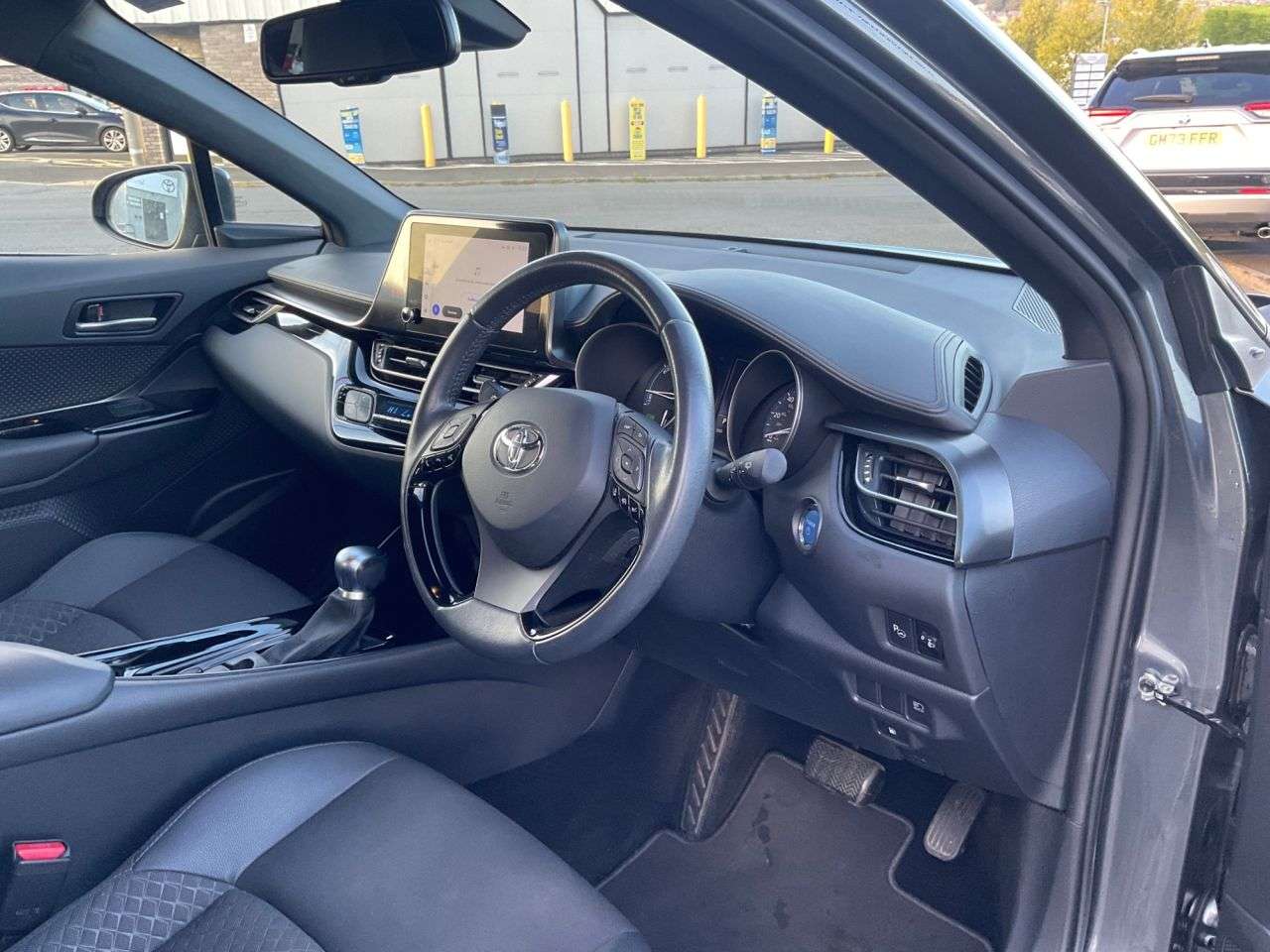 2022 TOYOTA C-HR 2022 TOYOTA C-HR
