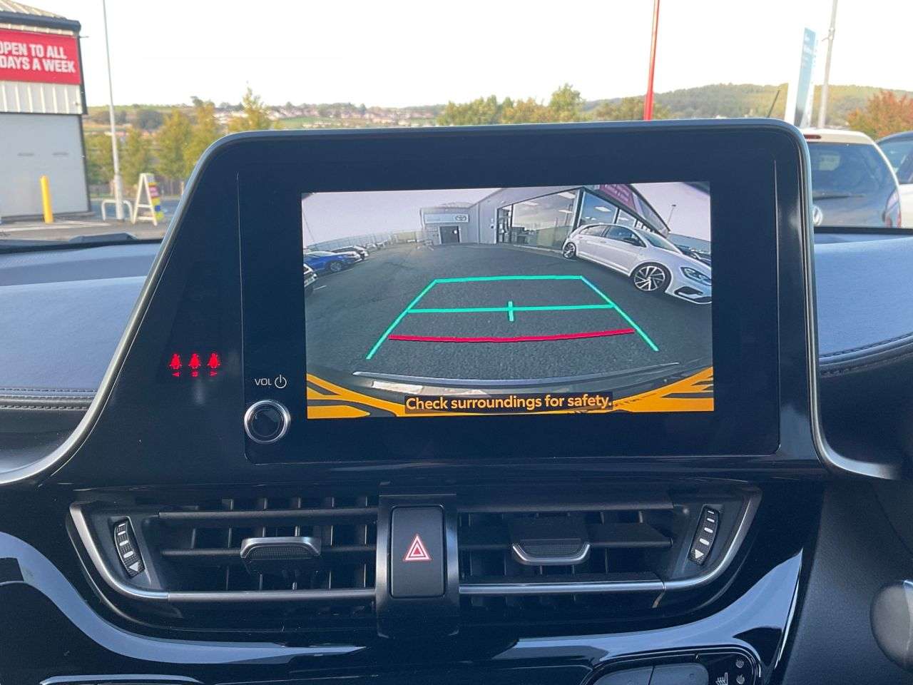 2022 TOYOTA C-HR 2022 TOYOTA C-HR