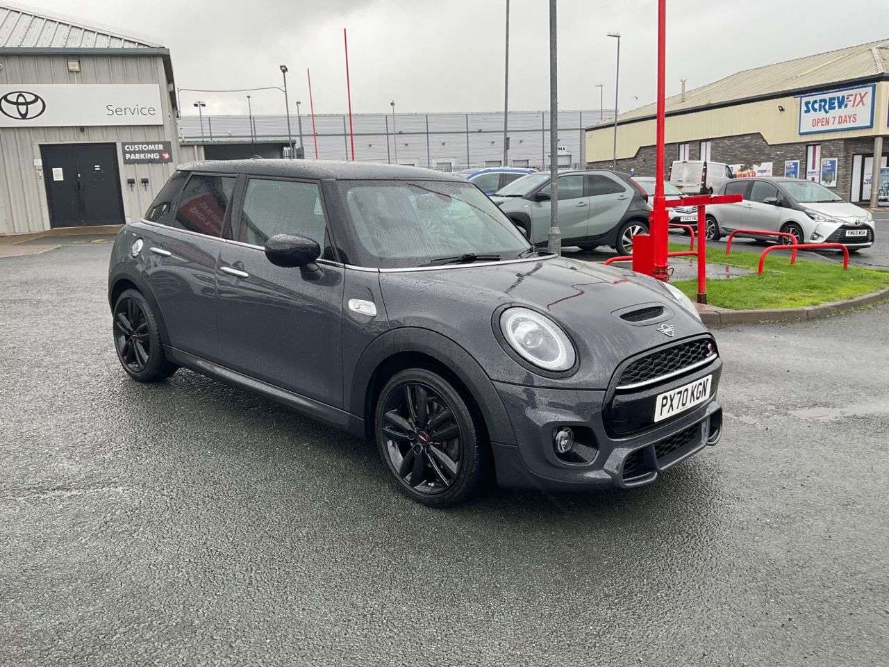 A 2020 MINI HATCH 2.0 Cooper S Sport Hatchback 5dr Petrol Steptronic Euro 6 (s/s) (192 ps) A 2020 MINI HATCH 2.0 Cooper S Sport Hatchback 5dr Petrol Steptronic Euro 6 (s/s) (192 ps)