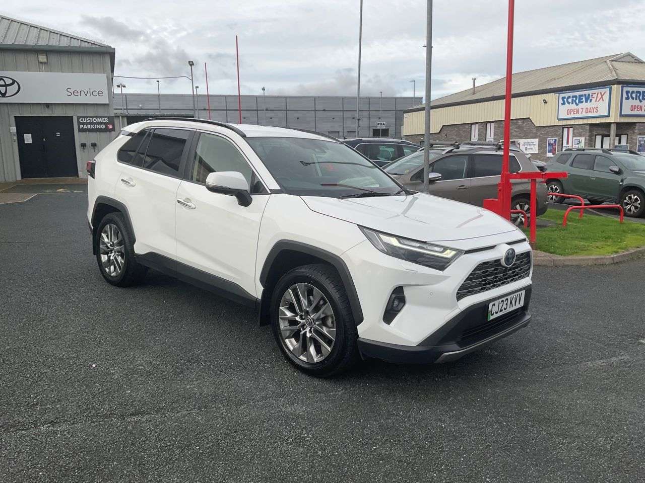 A 2023 TOYOTA RAV4 2.5 VVT-h GPF Excel SUV 5dr Petrol Hybrid CVT 4WD Euro 6 (s/s) (222 ps) A 2023 TOYOTA RAV4 2.5 VVT-h GPF Excel SUV 5dr Petrol Hybrid CVT 4WD Euro 6 (s/s) (222 ps)