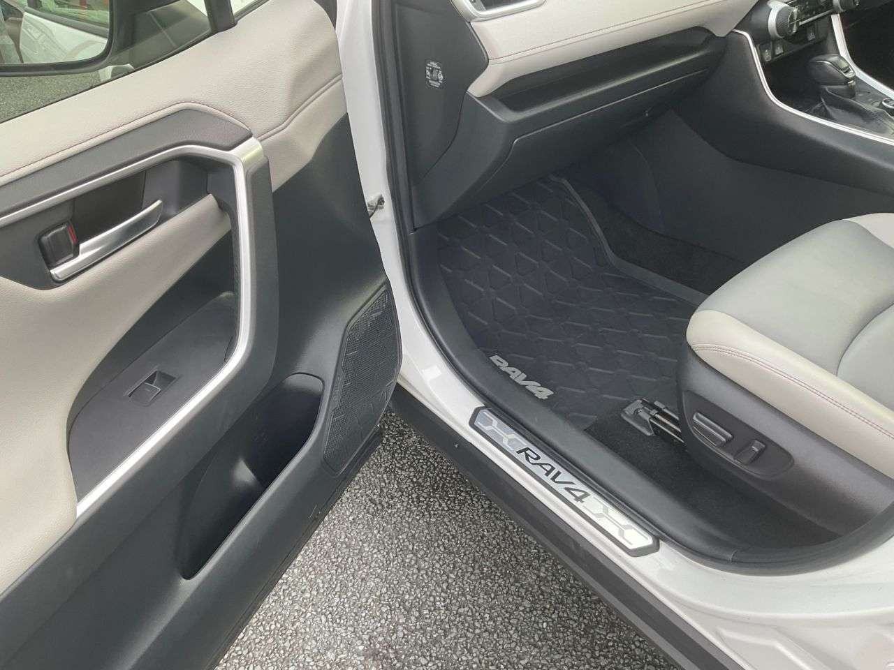 2023 TOYOTA RAV4 2023 TOYOTA RAV4