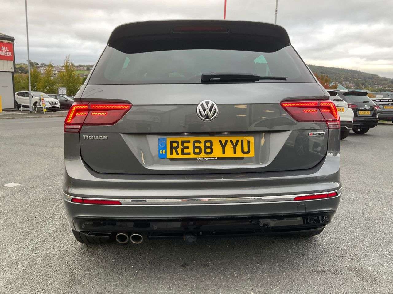 A 2018 VOLKSWAGEN TIGUAN 2.0 TDI R-Line SUV 5dr Diesel DSG 4Motion Euro 6 (s/s) (150 ps) A 2018 VOLKSWAGEN TIGUAN 2.0 TDI R-Line SUV 5dr Diesel DSG 4Motion Euro 6 (s/s) (150 ps)