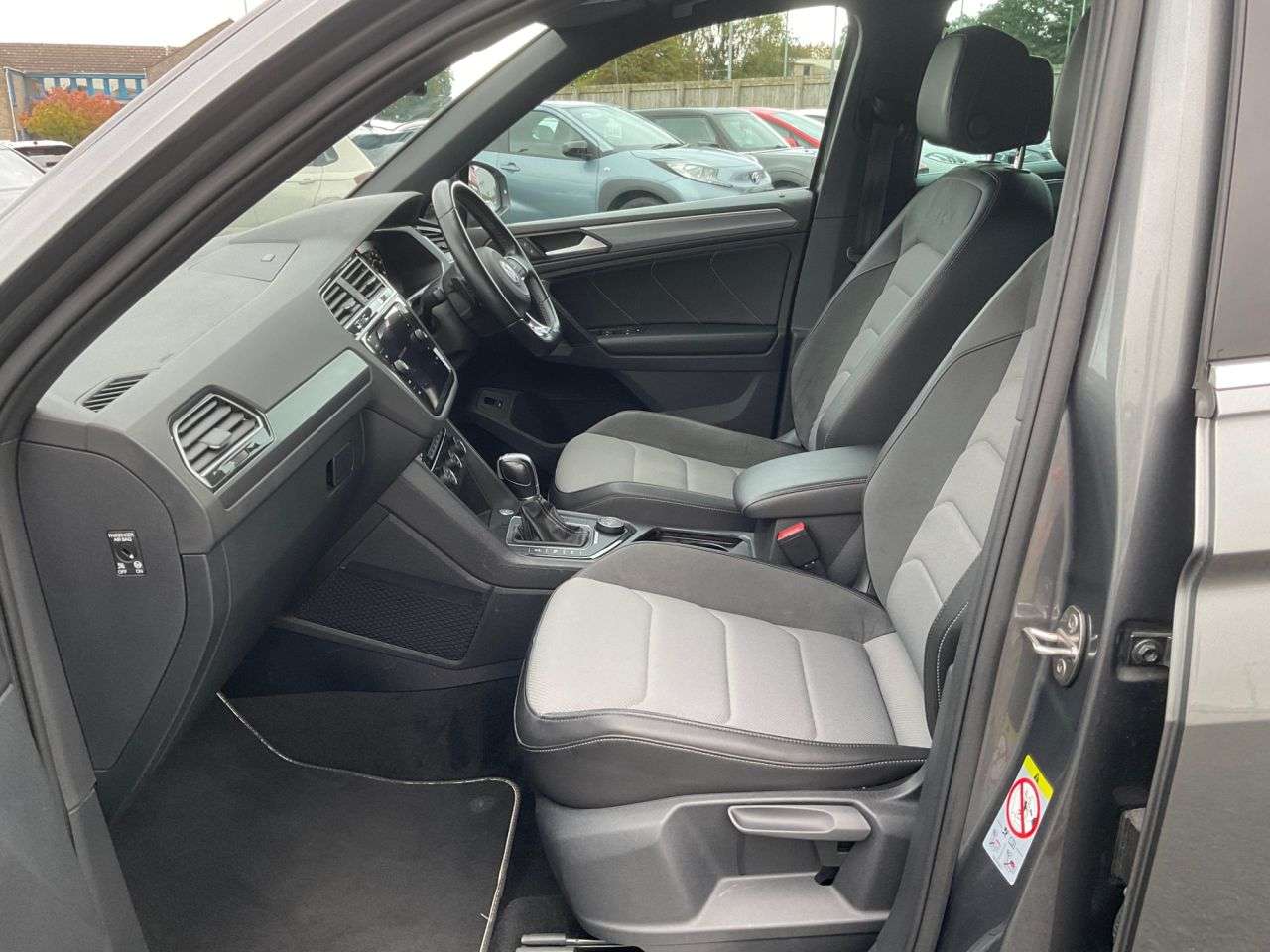2018 VOLKSWAGEN TIGUAN 2018 VOLKSWAGEN TIGUAN