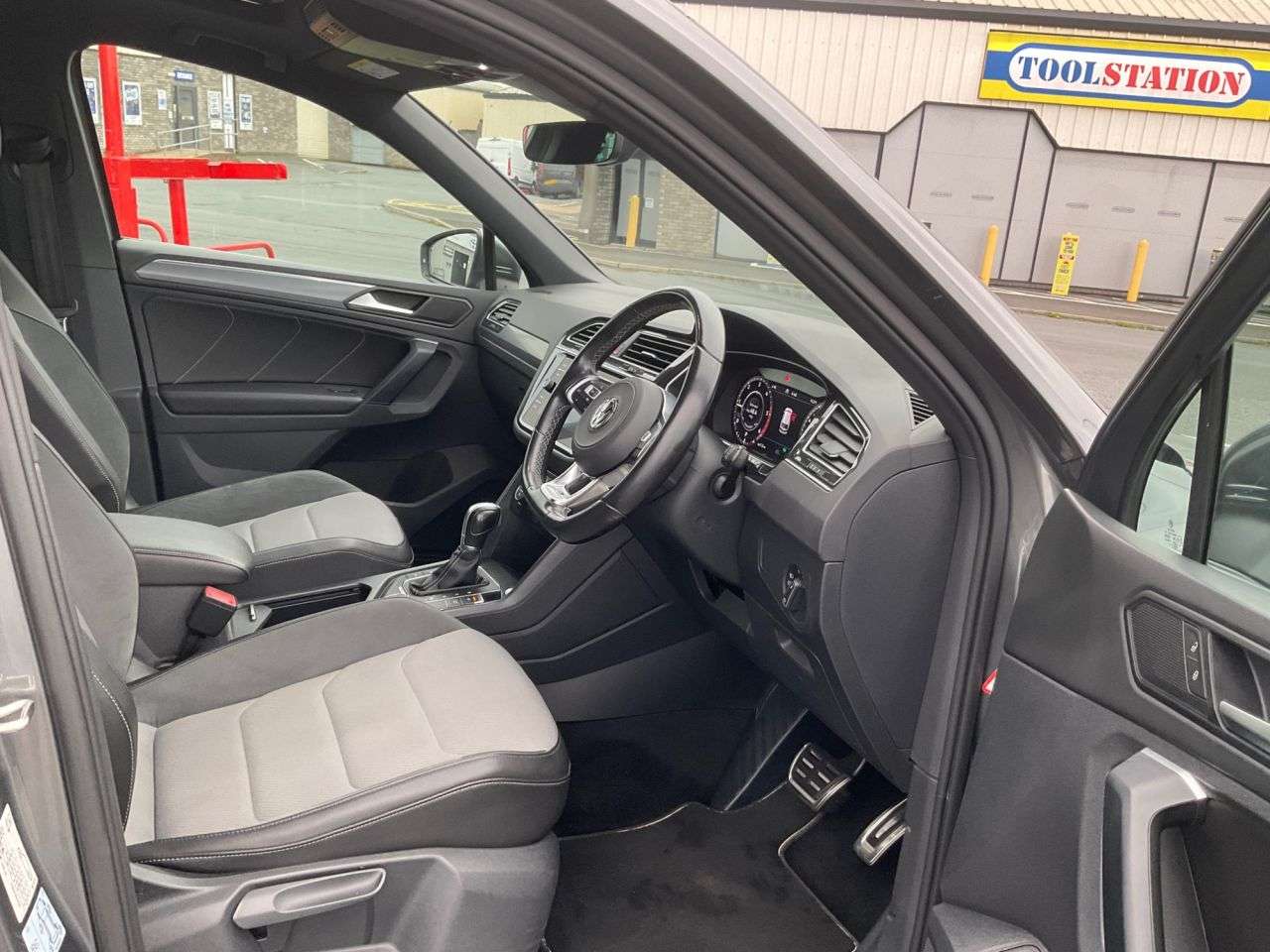2018 VOLKSWAGEN TIGUAN 2018 VOLKSWAGEN TIGUAN