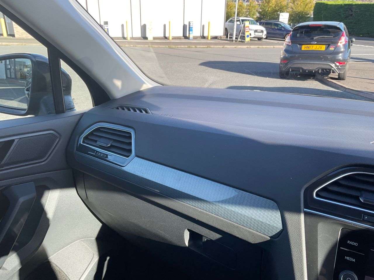 2023 VOLKSWAGEN TIGUAN 2023 VOLKSWAGEN TIGUAN