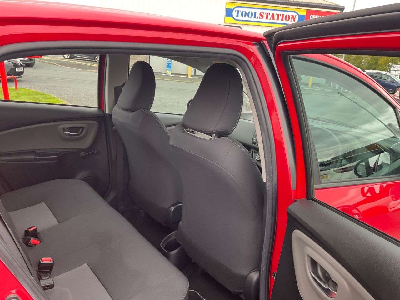 2019 TOYOTA YARIS 2019 TOYOTA YARIS