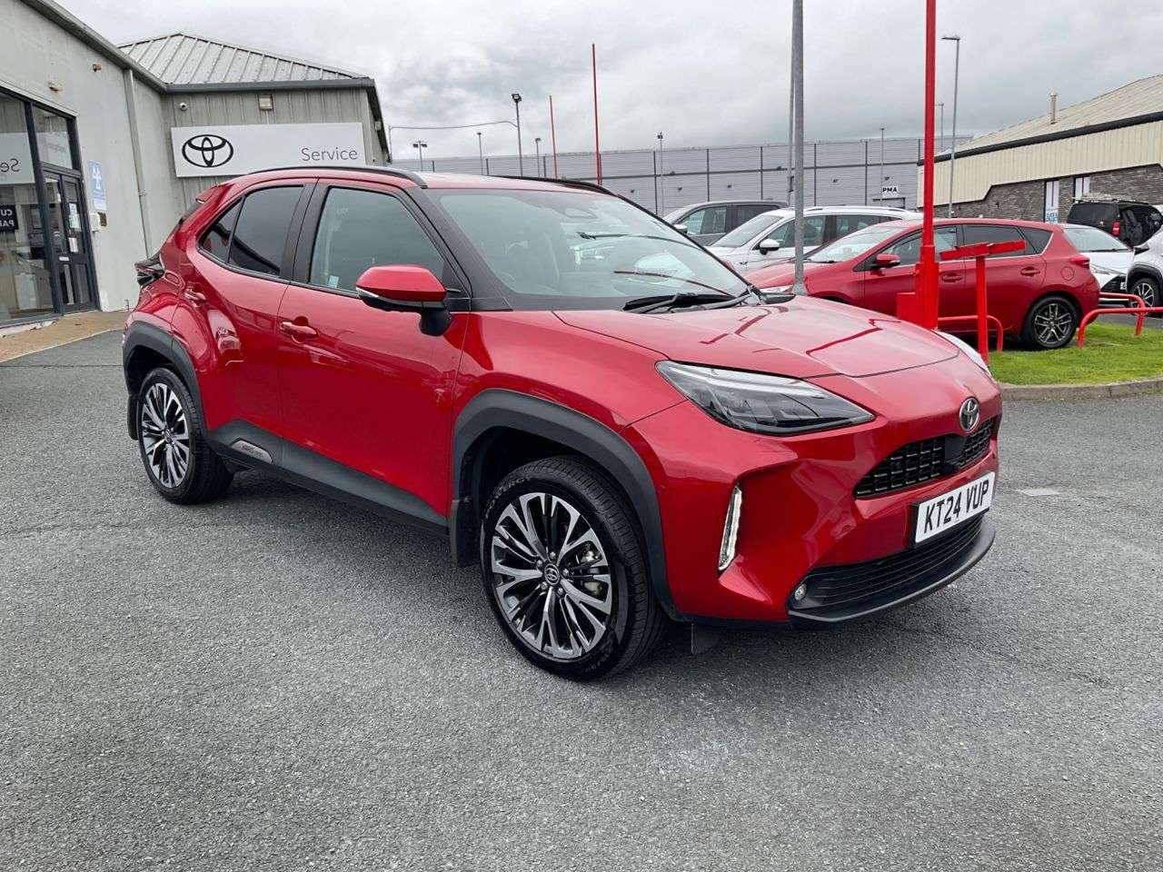 A 2024 TOYOTA YARIS CROSS 1.5 VVT-h Excel SUV 5dr Petrol Hybrid E-CVT Euro 6 (s/s) (116 ps) A 2024 TOYOTA YARIS CROSS 1.5 VVT-h Excel SUV 5dr Petrol Hybrid E-CVT Euro 6 (s/s) (116 ps)