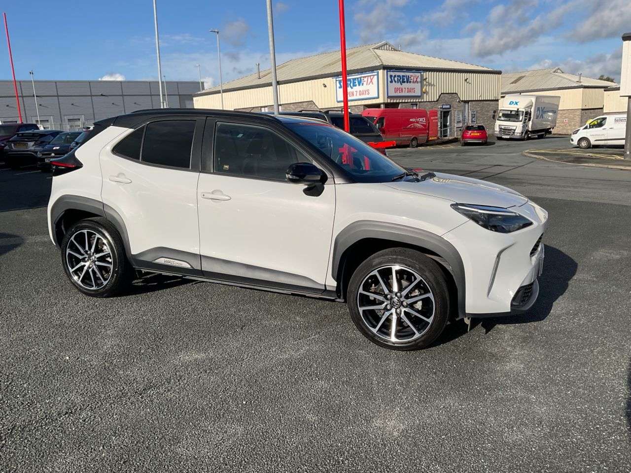 A 2024 TOYOTA YARIS CROSS 1.5 VVT-h GR SPORT SUV 5dr Petrol Hybrid E-CVT Euro 6 (s/s) (116 ps) A 2024 TOYOTA YARIS CROSS 1.5 VVT-h GR SPORT SUV 5dr Petrol Hybrid E-CVT Euro 6 (s/s) (116 ps)