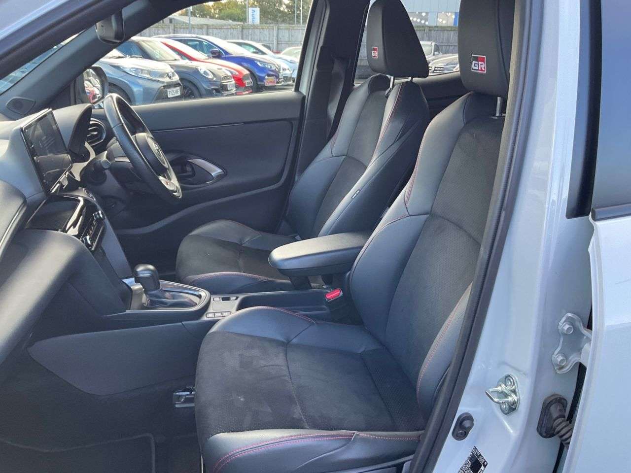 2024 TOYOTA YARIS CROSS 2024 TOYOTA YARIS CROSS