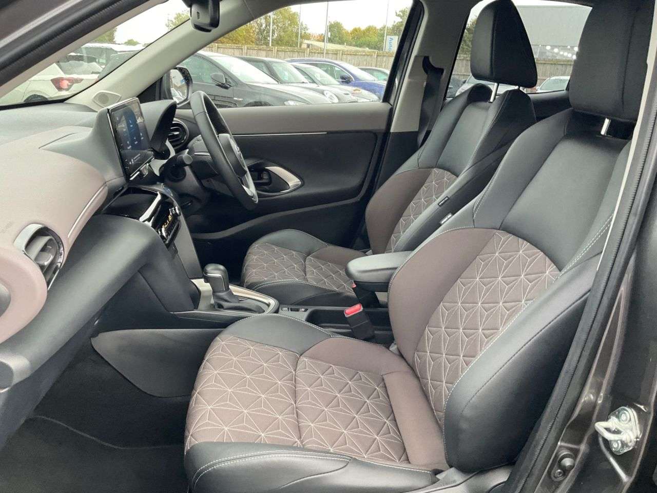2023 TOYOTA YARIS CROSS 2023 TOYOTA YARIS CROSS