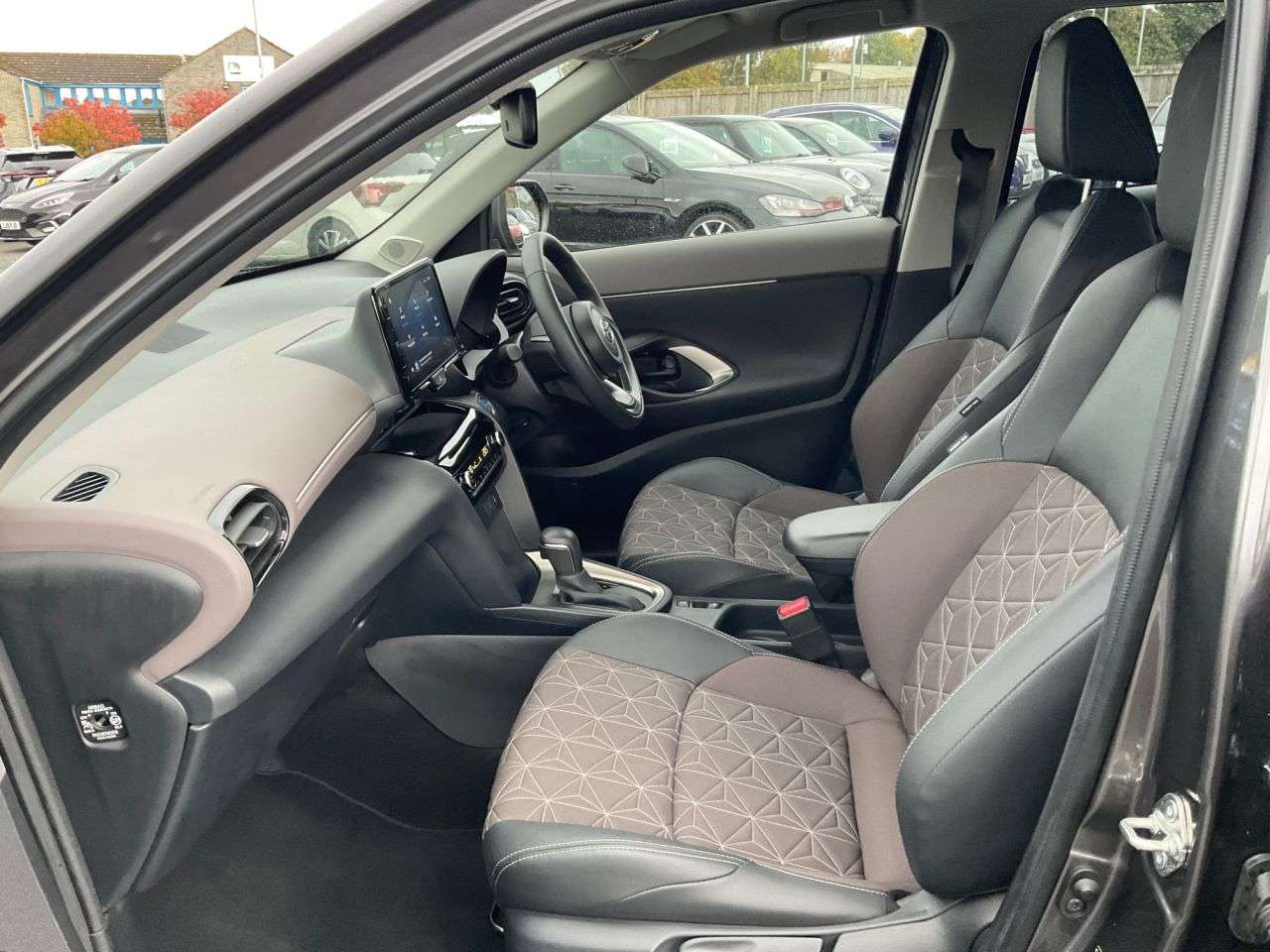 2023 TOYOTA YARIS CROSS 2023 TOYOTA YARIS CROSS