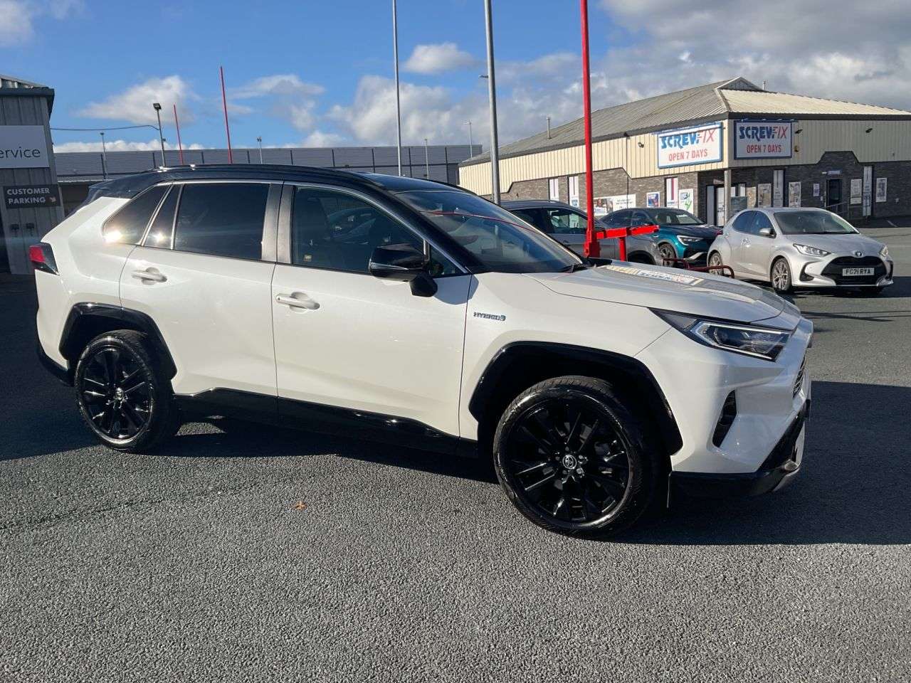A 2021 TOYOTA RAV4 2.5 VVT-h GPF Dynamic SUV 5dr Petrol Hybrid CVT 4WD Euro 6 (s/s) (222 ps) A 2021 TOYOTA RAV4 2.5 VVT-h GPF Dynamic SUV 5dr Petrol Hybrid CVT 4WD Euro 6 (s/s) (222 ps)