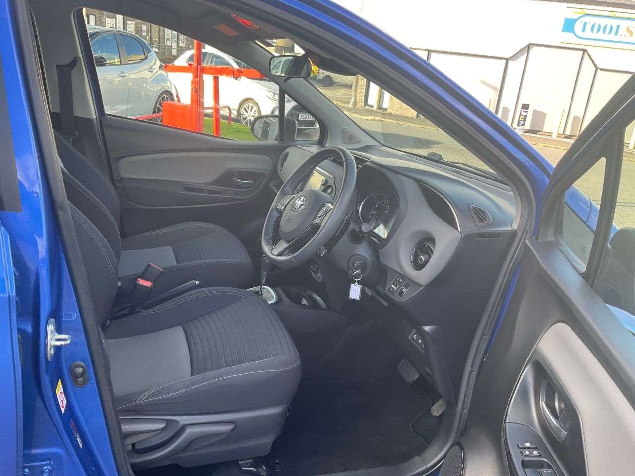 2018 TOYOTA YARIS 2018 TOYOTA YARIS