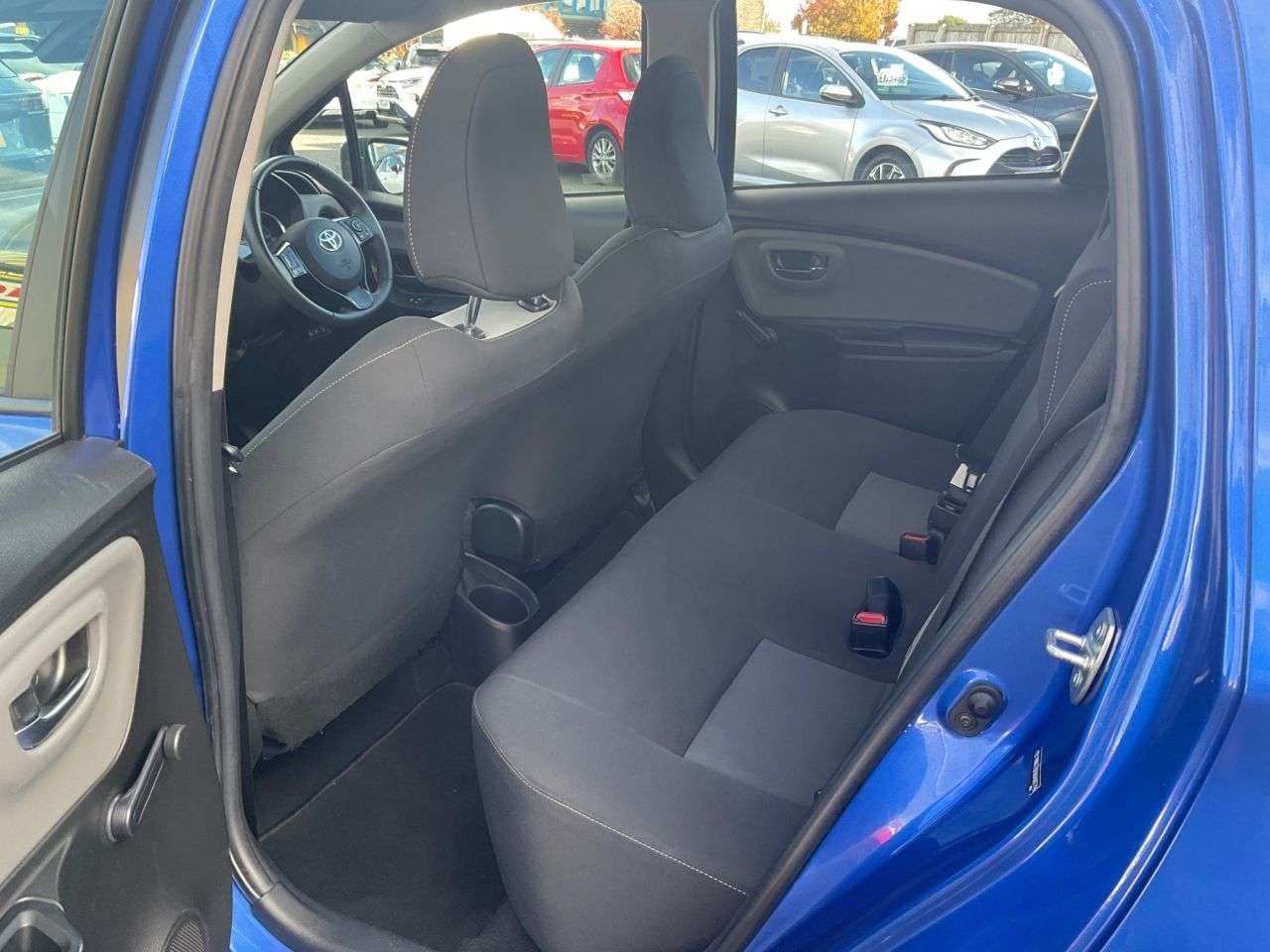 2018 TOYOTA YARIS 2018 TOYOTA YARIS