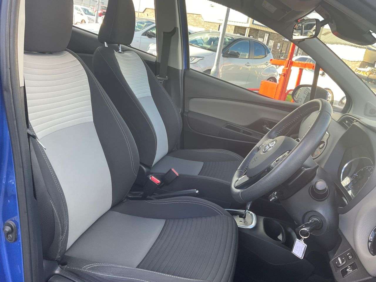2018 TOYOTA YARIS 2018 TOYOTA YARIS