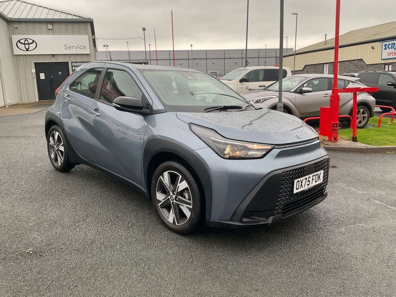 A 2026 TOYOTA AYGO X 1.5h Icon Hatchback 5dr Petrol Hybrid CVT Euro 6 (s/s) (116 ps) A 2026 TOYOTA AYGO X 1.5h Icon Hatchback 5dr Petrol Hybrid CVT Euro 6 (s/s) (116 ps)