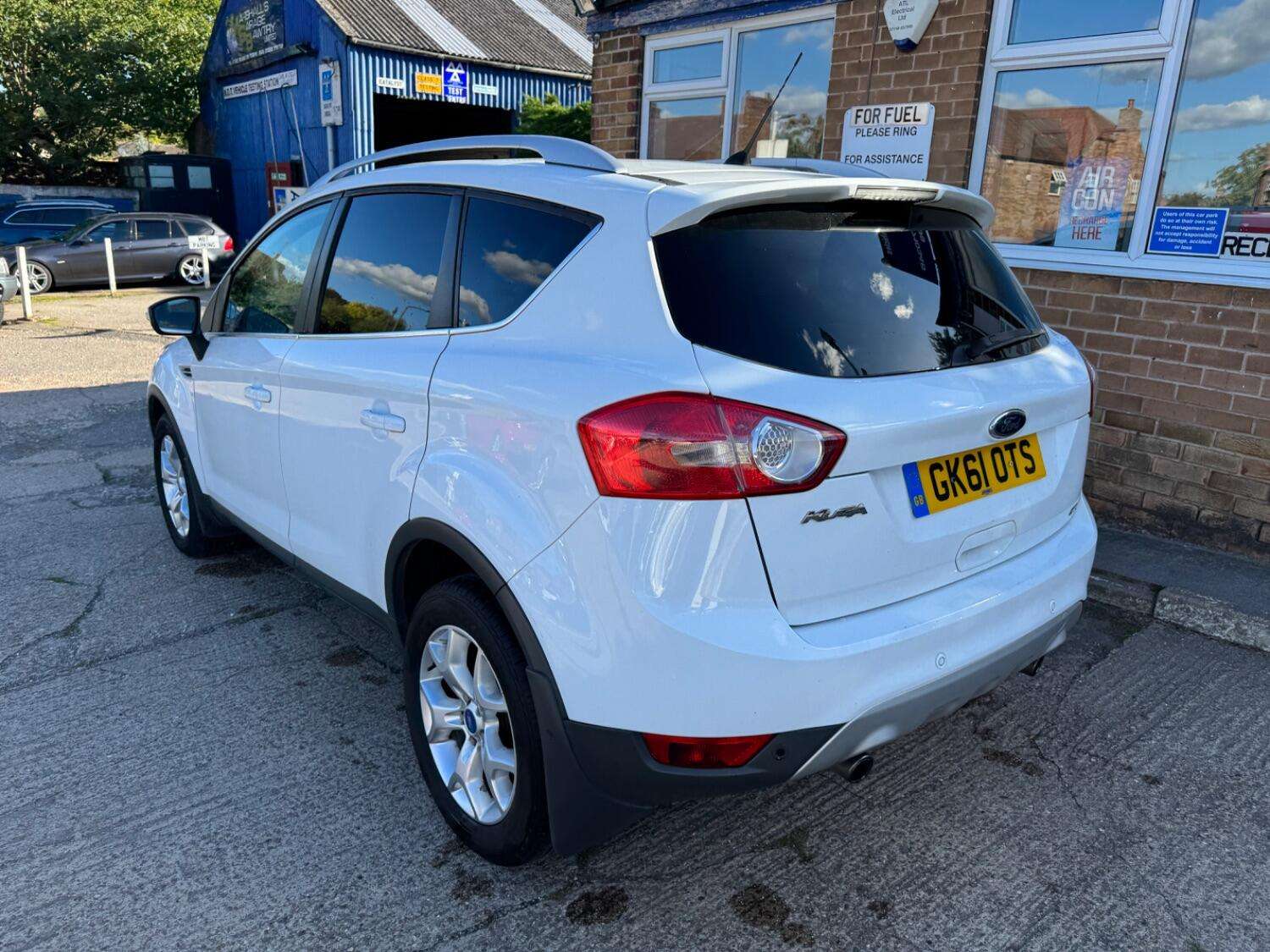 2011 FORD KUGA 2011 FORD KUGA